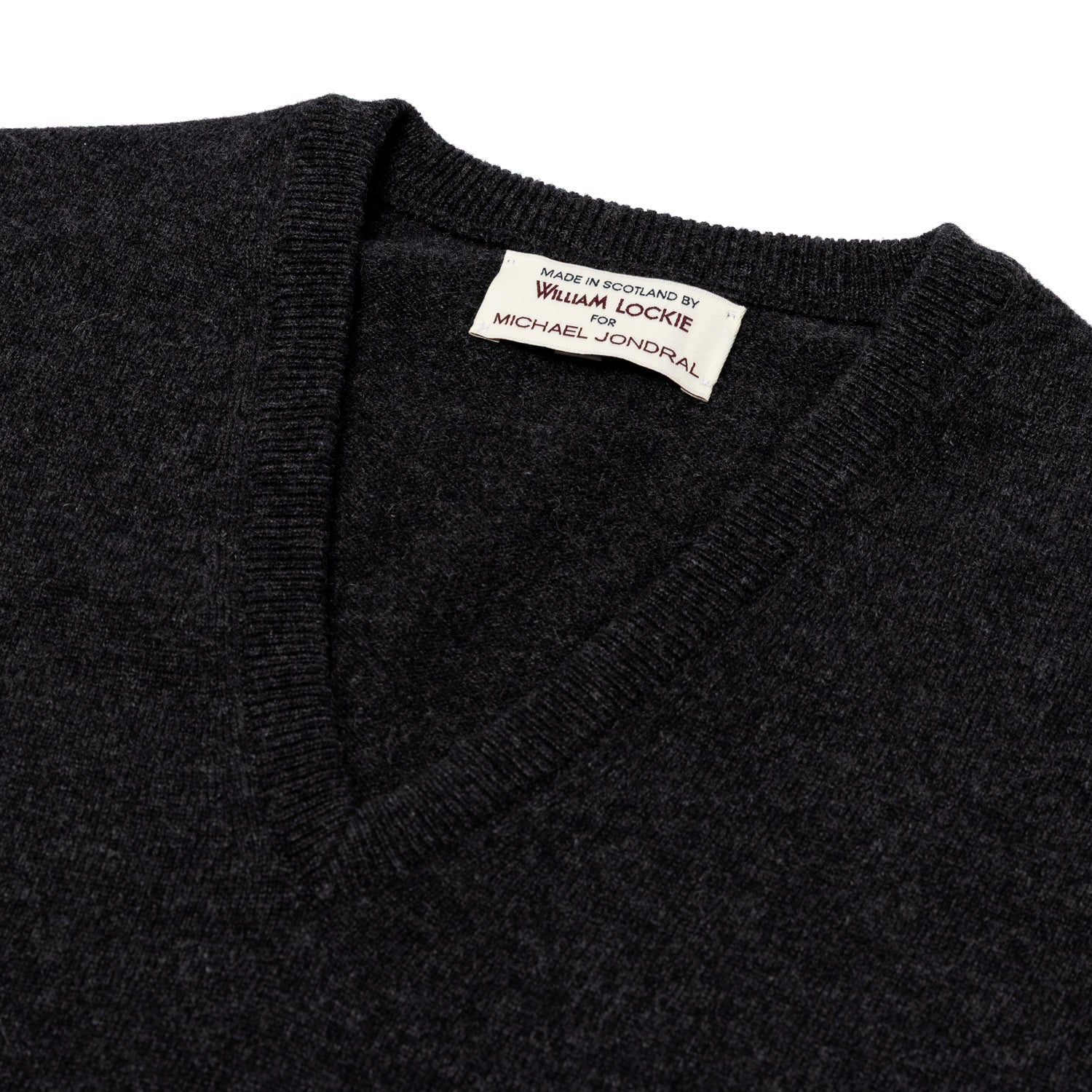 Sweater "Oxton Vee" made from fine Scottish 1 Ply Cashmere